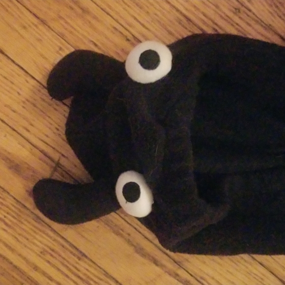 Black Old Navy onesie 4 T - Picture 2 of 6